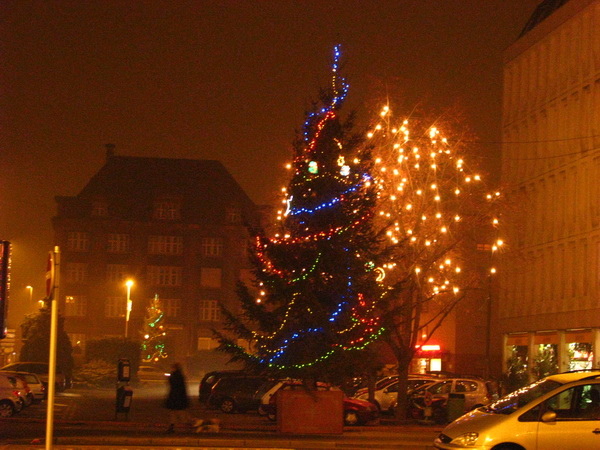 2007-12-24 18-26-00.JPG - Weihnachten in Thionville